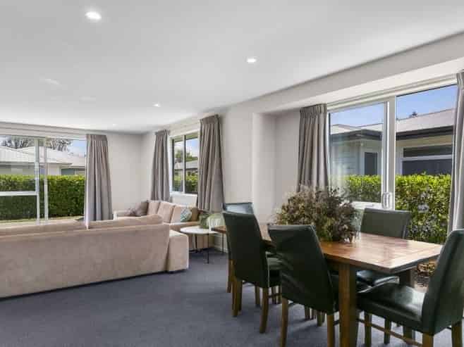 20 Bastille Court, Rangatira Park
