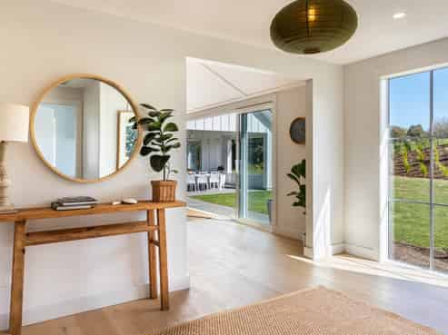 5 Lens Way, Acacia Bay
