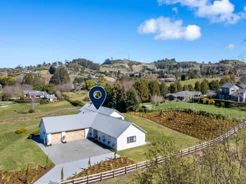 5 Lens Way, Acacia Bay