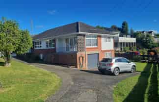 1/8 Lindsay Place, Hillsborough