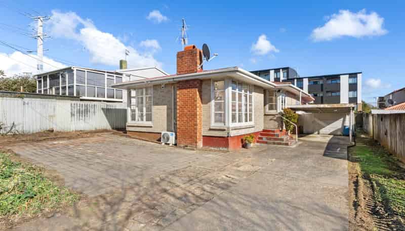27 Astley Avenue, New Lynn
