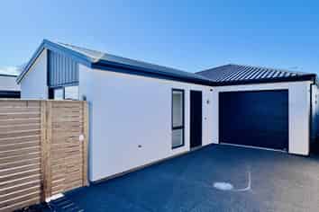 45 Chrysolite Place, Belfast