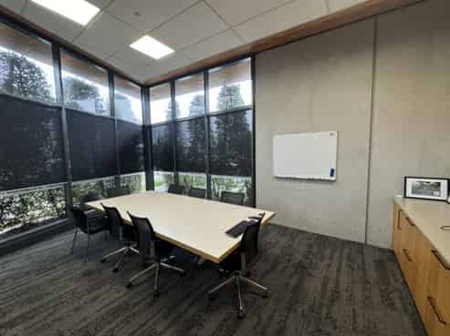 High-spec Silverdale office with profile