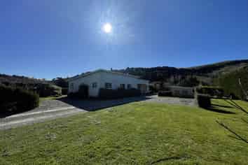 1127 Hinakura Road, Martinborough