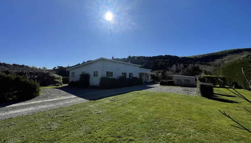 1127 Hinakura Road, Martinborough