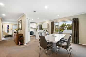 39B Simla Crescent, Khandallah