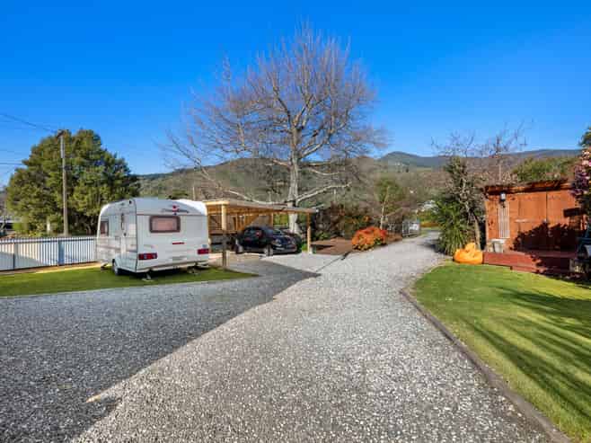 14 Beach Road, Waikawa