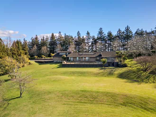 340B Pahoia Road, Whakamarama