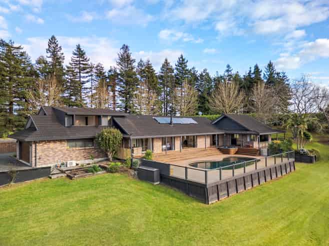 340B Pahoia Road, Whakamarama