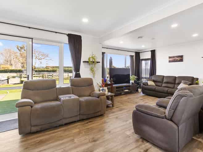 8 Arowhenua Station Road, Levels