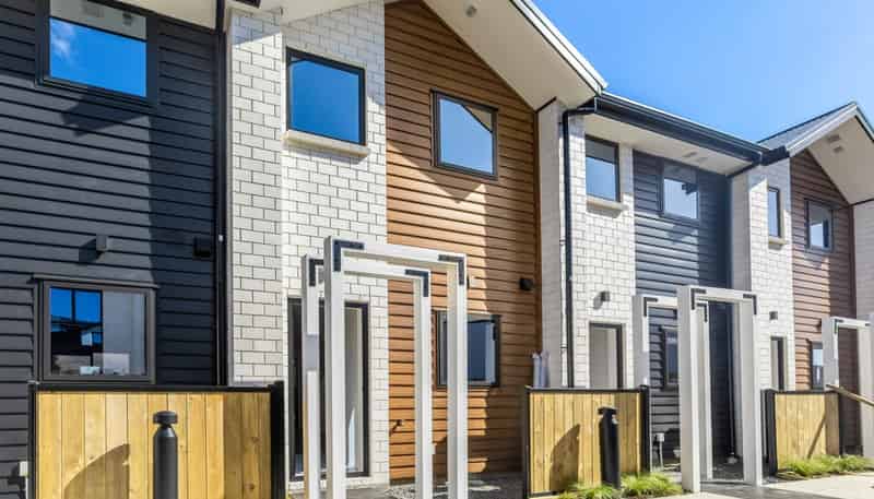 5/172 Don Buck Road, Massey