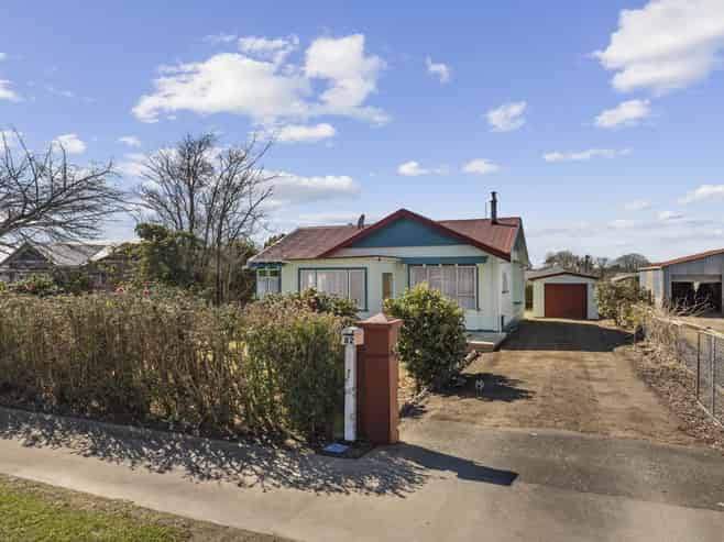 82 Orlando Street, Stratford