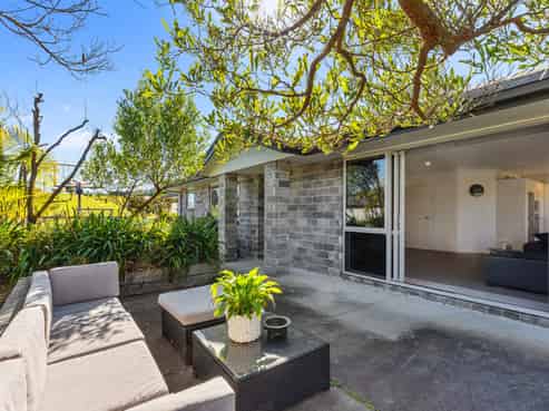 234 Ballintoy Park Drive, Welcome Bay