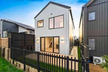 47 Puhikawa Street, Massey