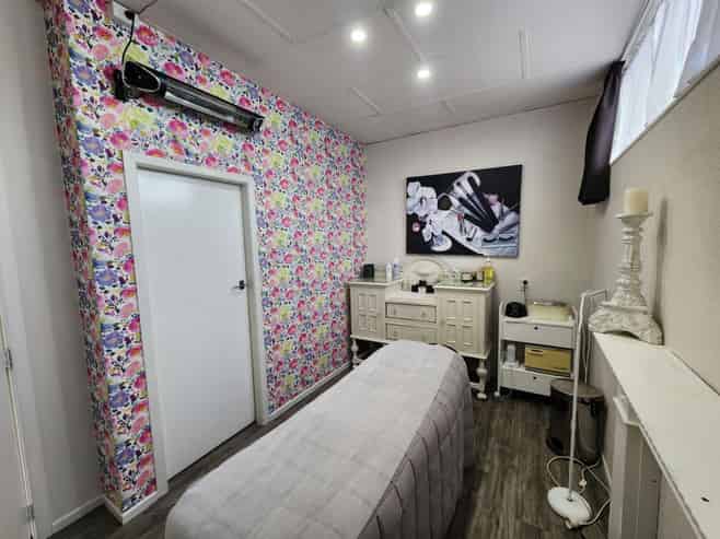 Versatile, well-presented Clinic/Office Space