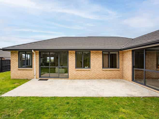 18 Patatee Terrace, Baverstock