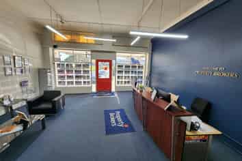 Pahiatua's Hot Spot - Bargain!