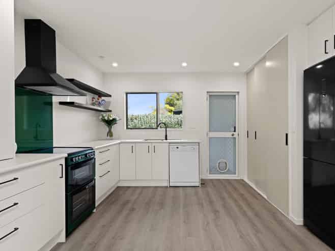 42 Chambers Street, Havelock North