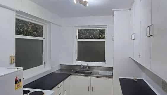 2/9 Epsom Way, Karori