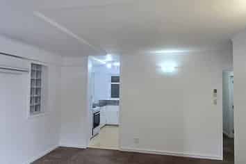 2/9 Epsom Way, Karori