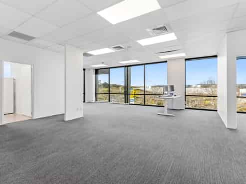 Office with great parking opposite Albany Mega