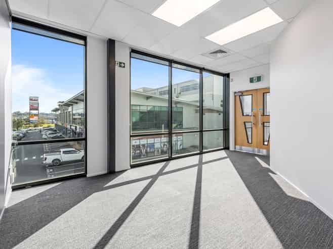 Office with great parking opposite Albany Mega