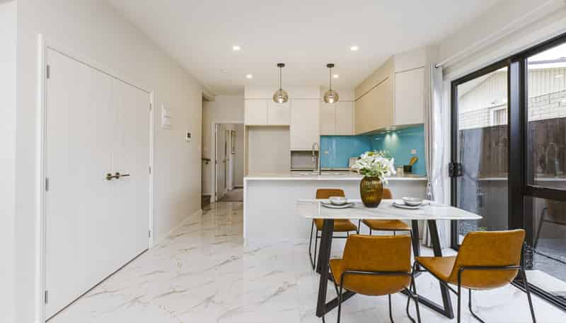 2/1 Tennessee Avenue, Mangere East