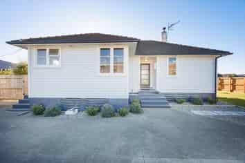 2 Avon Terrace, Roslyn