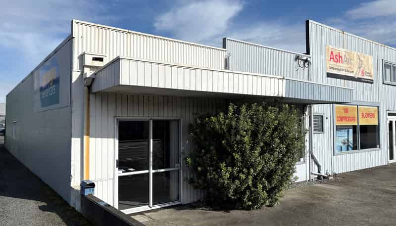100 Quarantine Road, Annesbrook