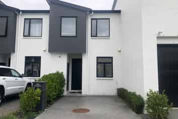 4 Frank Gill Road, Hobsonville
