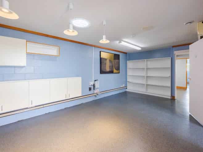 80sqm office, medical or professional unit
