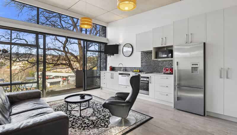 53/61 North Road, North East Valley