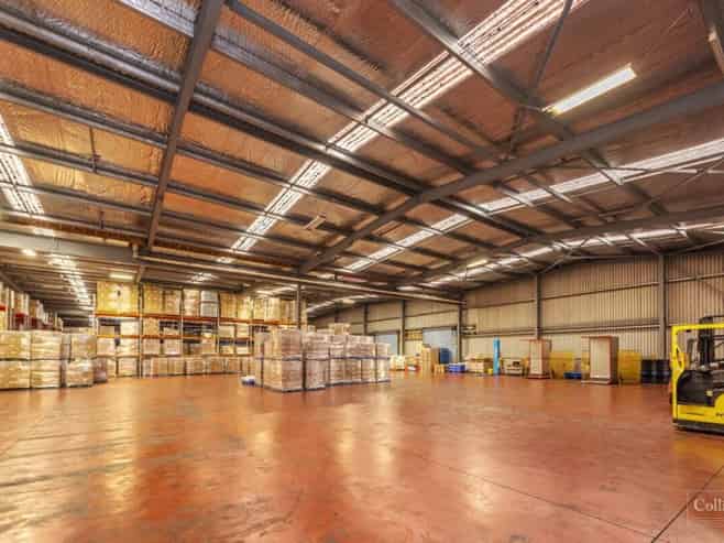 Large industrial warehouse - low office ratio