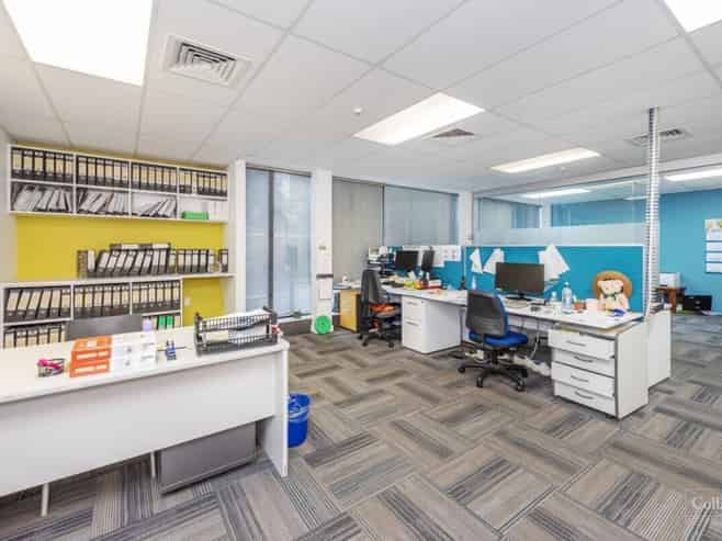 Large industrial warehouse - low office ratio