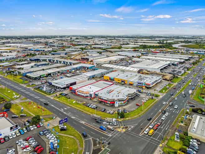 1,083sqm High-Exposure Trade Retail - Harris Road