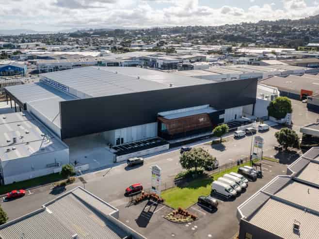 High-spec industrial facility