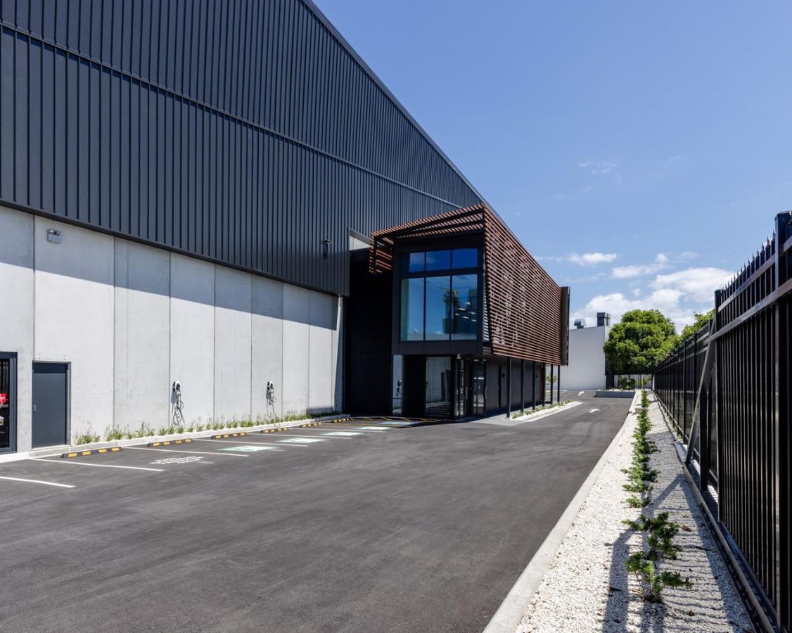 High specification industrial facility - Widok 2