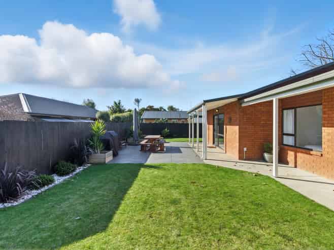 3B Cobden Place, Woodend