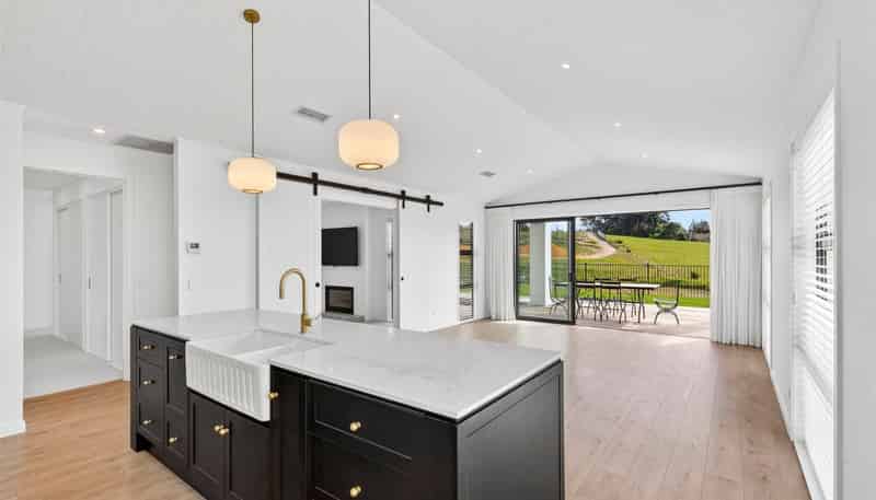 58 Les Wakefield Road, Mapua