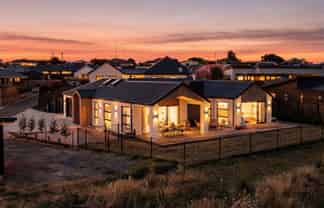 58 Les Wakefield Road, Mapua