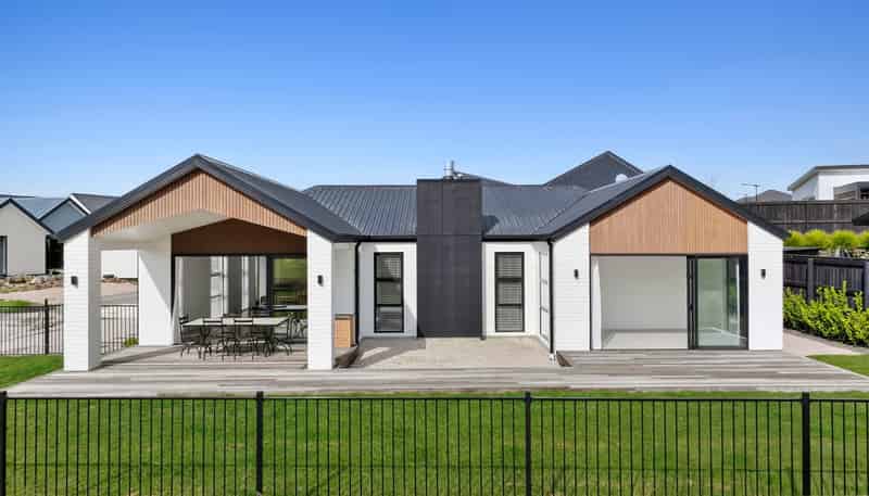 58 Les Wakefield Road, Mapua