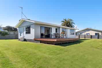 252 Pukehina Parade, Pukehina