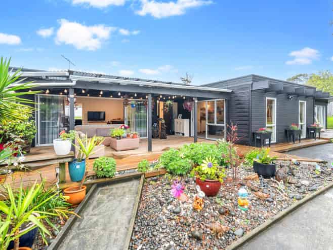 22  Whitford Park Road, Whitford
