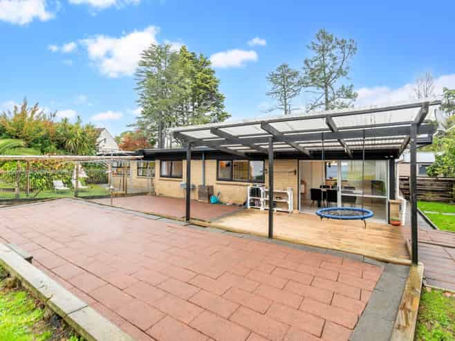 22  Whitford Park Road, Whitford