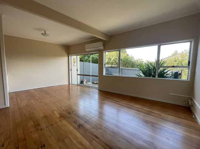 2/160 Mount Smart Road, Onehunga