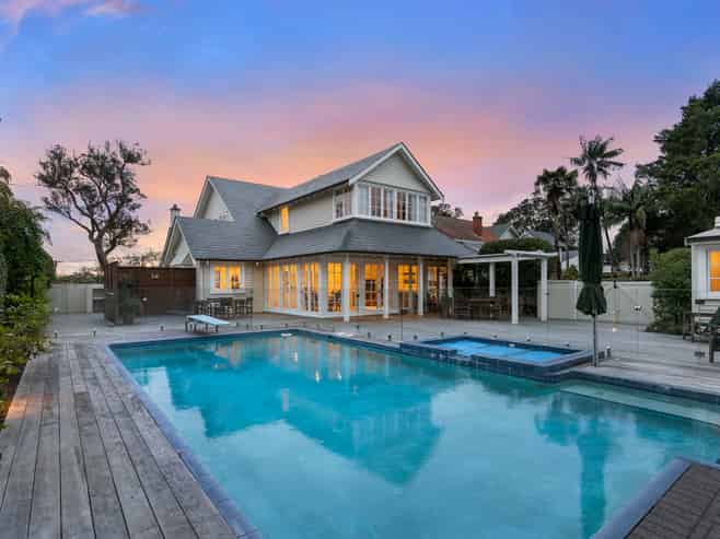 12 Clive Road, Epsom