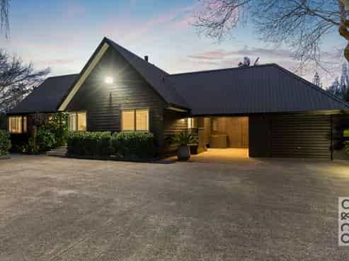 23 Elliot Street, Riverhead