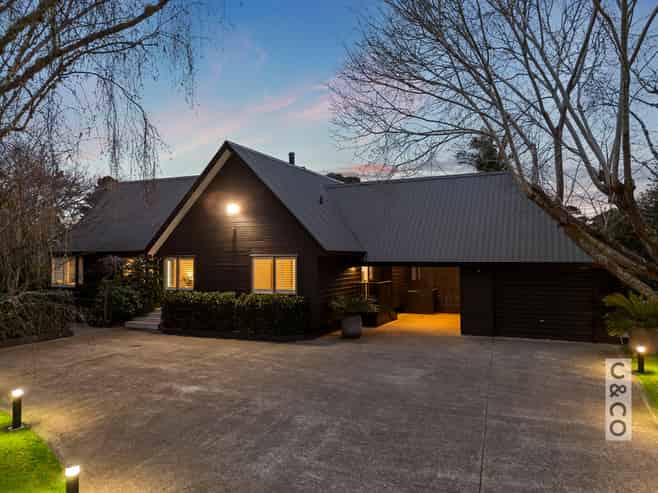 23 Elliot Street, Riverhead