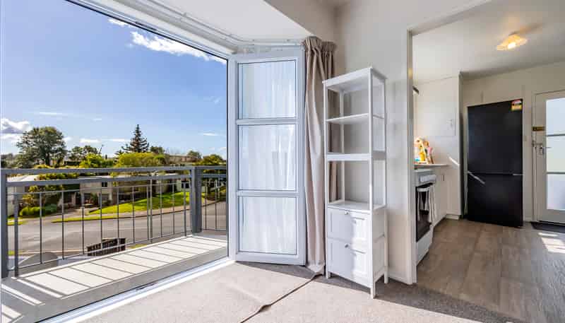 1A Hobday Place, Meadowbank