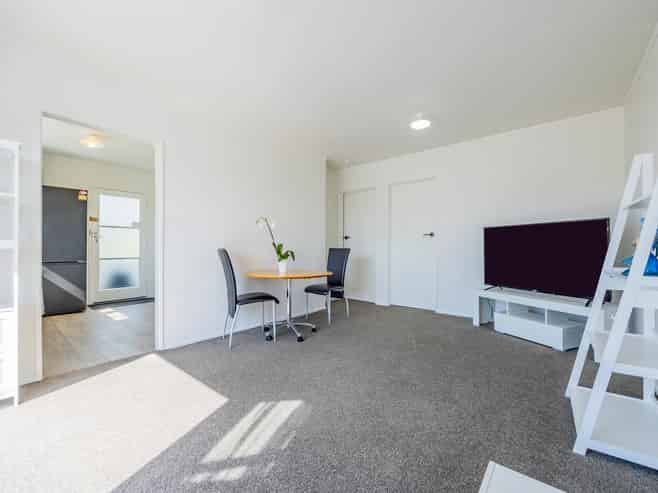 1A Hobday Place, Meadowbank